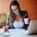 25 trabajos mejor pagados de 18 (¡sin experiencia!)