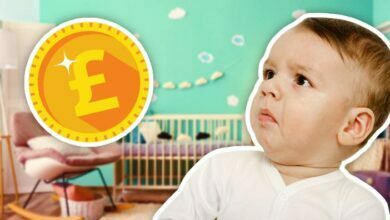 Baby shocked surprised money coin gold bedroom child