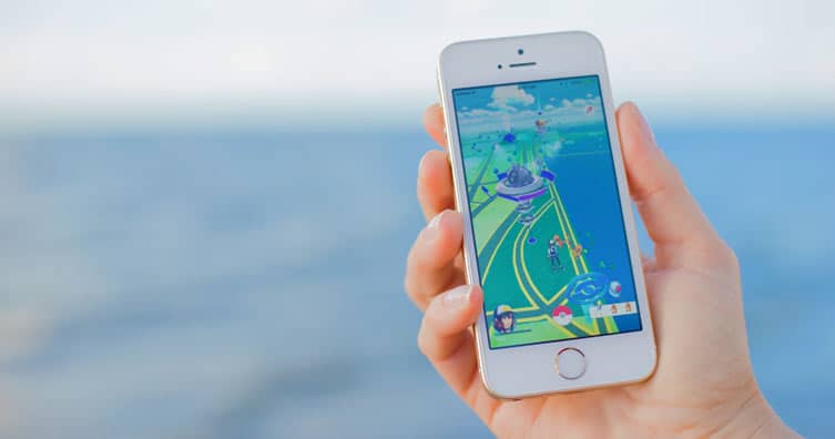 Pokemon Go iPhone screen game hand mobile