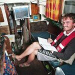 El estudiante se hospeda en un yate para ahorrar € 800 en el alquiler