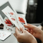 Cómo hacer y vender pegatinas en línea en 2022