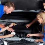 ¿Cuánto cuesta una escuela de comercio?